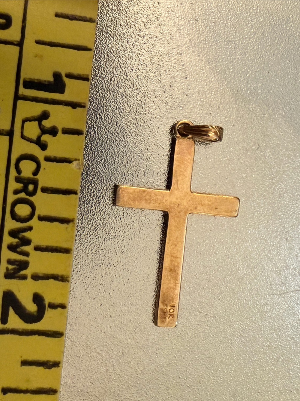 10k Gold Cross Pendant / charm w/ heart - Picture 2 of 7
